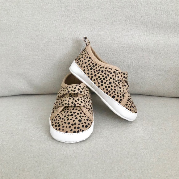 Old Navy Other - ❤️2 FOR 20❤️ Old Navy printed crib shoes